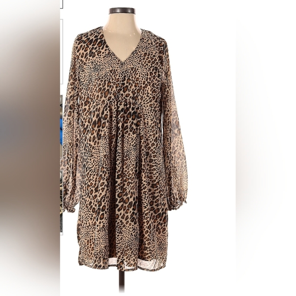 Time and Tru Dresses & Skirts - •Leopard anytime dress• 🐆